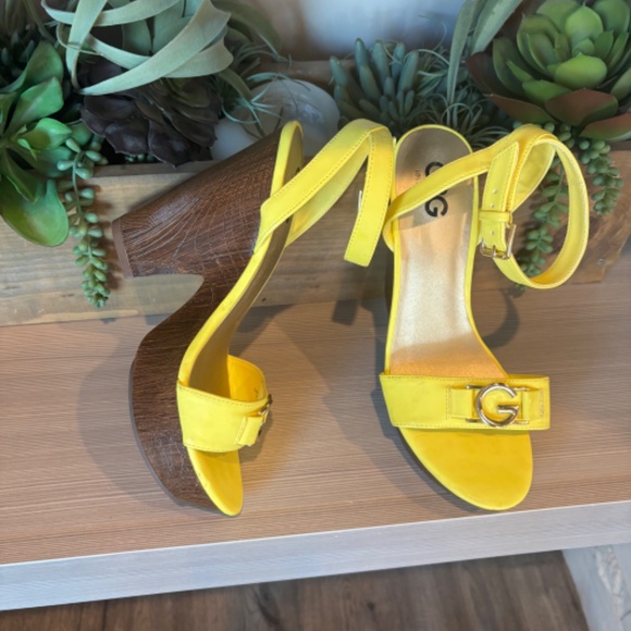 NWOT GBG Selah Block High Heeled Ankle Strap Sandal - 5 in Heel - Picture 2 of 8